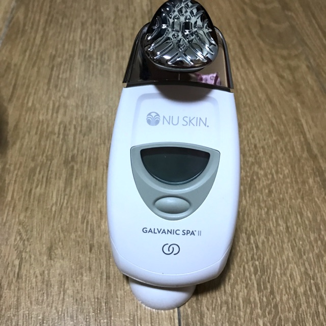 Nuskin Galvanic Spa II ใช้ไปครั้งเดียว ยังมีห่อพลาสติกหุ้ม