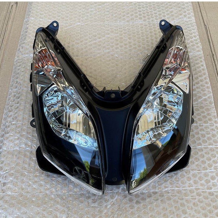 Đèn pha Mio ZR 2009, MIO-ZR 2009, dành cho xe Moto Mio ZR 115cc, kiểu kim cương, đã lắp trên xe, kèm đèn + cổ cắm