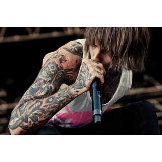 โปสเตอร์ Bring Me the Horizon Oliver Sykes บริงมีเดอะฮอไรซัน โอลิเวอร์ ไซคส์ โปสเตอร์วงดนตรี Music Poster โปสเตอร์วินเทจ