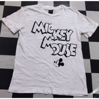 เสื้อยืด GU mickey mouse ไซส์Lอก38 ของแท้100% แถมจัดส่งฟรีค่ะ