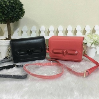 CHARLES &amp; KEITH STUDDED CROSSBODY BAG (outlet) ของแท้100%