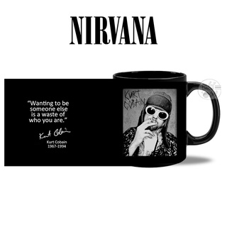 แก้ว กาแฟ Kurt Cobain แห่งวง NIRVANA สกรีนรูปรอบแก้ว ภาพคมชัดสวยงาม ของใหม่มือหนึ่ง ใช้เป็น ของขวัญ ปีใหม่ / Kurt02