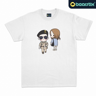 เสื้อยืดผู้ เสื้อยืด พิมพ์ลาย Bearstix Descendants of the Sun Yoo Si Jin Kang Mo Yeon สําหรับผู้ชาย S-5XL