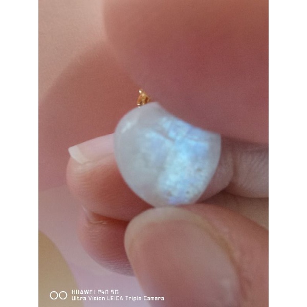 Super Strong shene White Moonstone (10.8mm) เสน่ห์รูปหัวใจ