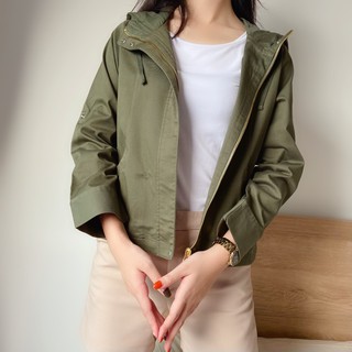 Ariezy Jane AJ-18061 แจ็กเก็ตหมวก ซิปหน้า กระเป๋า 2 ข้าง ผ้า 100% Cotton Twill Brush