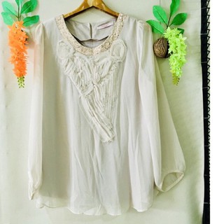 Bigsize เสื้อ Chatelaine ไซส์105 สีครีมควันบุหรี่อ่อนสวยมาก อกฟรี-42,เอว46,ยาว29 มือสองญี่ปุ่น สวยใหม่มาก