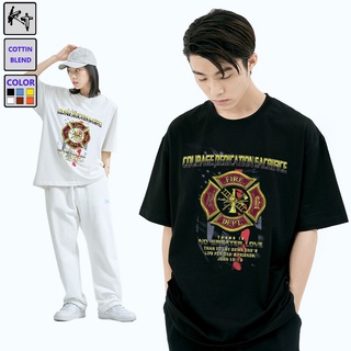 [M-8XL] เสื้อยืดแขนสั้น พิมพ์ลาย Courage DEDICATION SACRIFICE ทรงหลวม แฟชั่นฤดูร้อน สําหรับคู่รัก UNISEX Version-KT6059