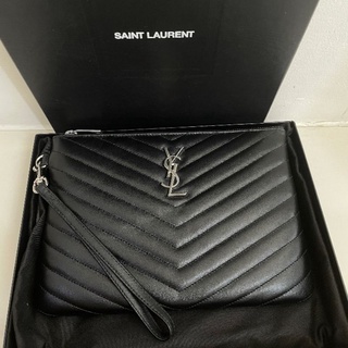 (พร้อมส่ง)*New*Ysl pouch 24cm ดำอะไหล่เงิน