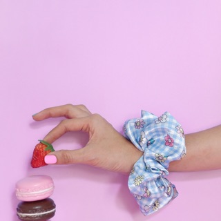 🌻🌷Blue flower scrunchie 🌸🌼