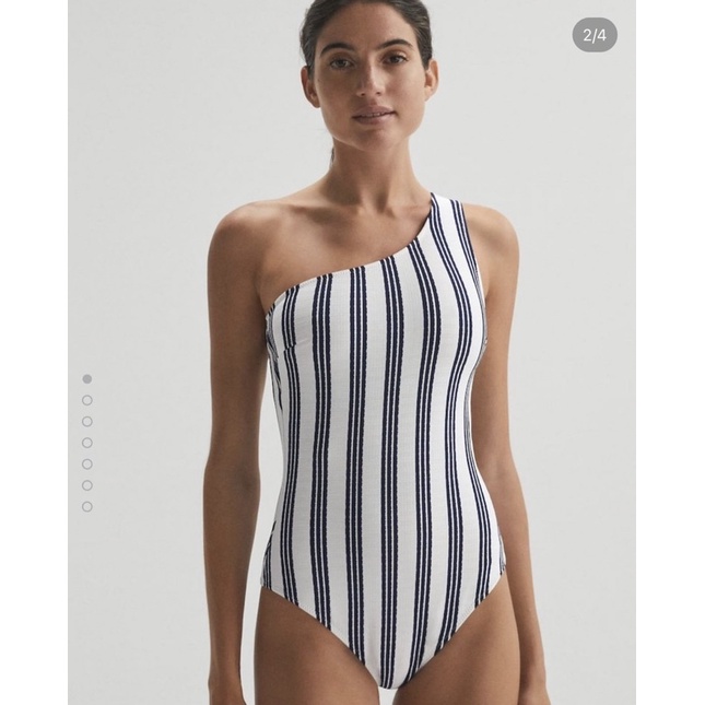 ชุดว่ายน้ำ oysho size s คอลใหม่ล่าสุด ของแท้