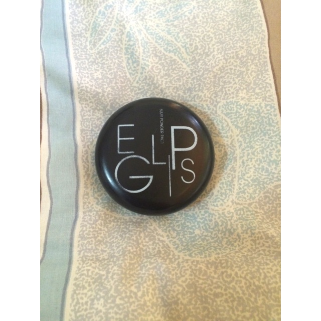 eglips blur powder pact