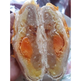 ขนมเปี๊ยะขนาด​ 180​ กรัมโดยประมาณรวมกล่อง​