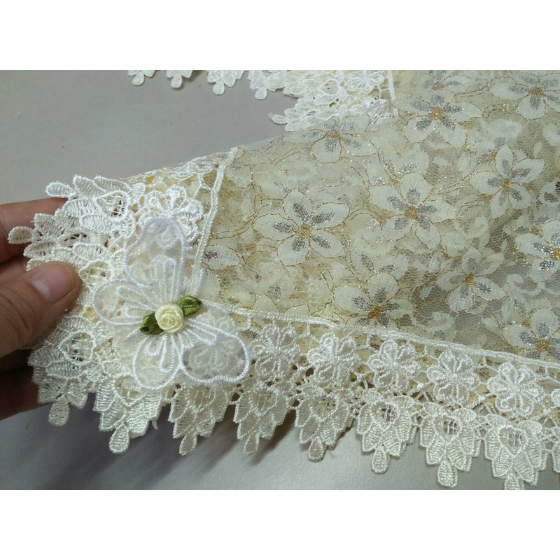 ผ้ารองสินสอดลูกไม้สีครีม ทำเป็นผ้ารองพาน ใช้ทำเป็นผ้ารองสินสอดได้ หรือทำเป็นรองพานสินสอดได้