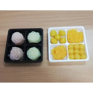 กล่องพลาสติก 4 ช่อง กล่องใส่ขนม 4 ช่อง ฐานสีขาว [ แพ็ค 50 ชุด ]