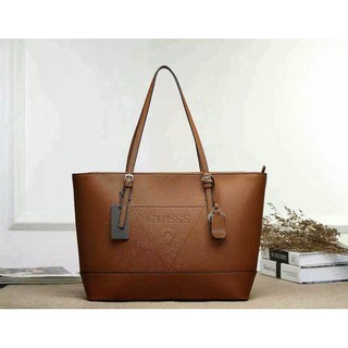 กระเป๋าสะพาย GUESS SAFFIANO SHOPPER BAG (Size L) !!