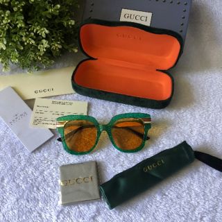 Gucci GG0281s Limited Gucci  
เลนส์เหลือง เคลียร์เลนส์