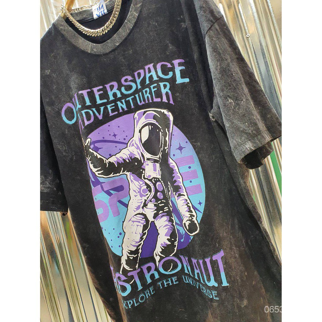 เสื้อยืดผ้าฟอก OuterSpace สีดำ แขนสั้น OVERSIZE (ยืดฟอกนักบินอวกาศ) hqAU