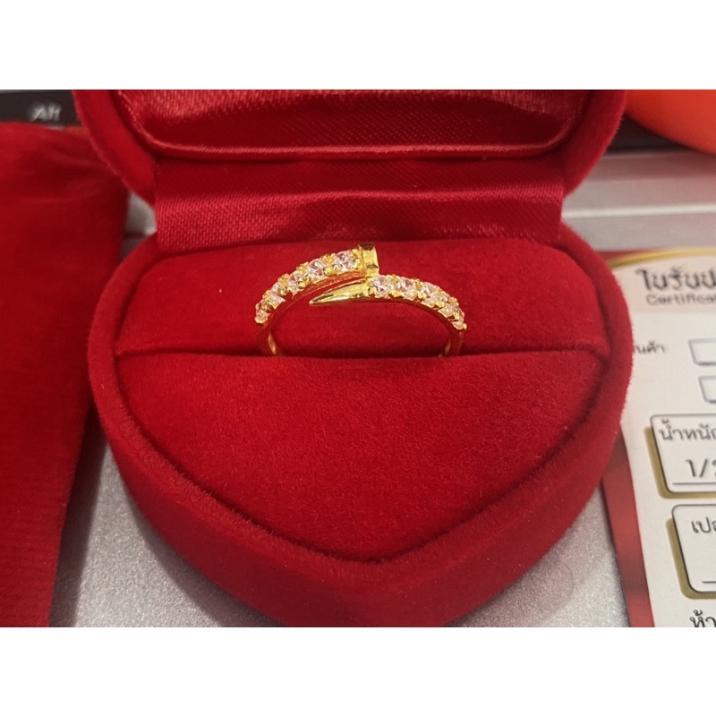 PGOLD แหวนทองครึ่งสลึง เพชรสวิสก้านอิตาลี หนัก 1.9 กรัม ทองคำแท้ 96.5% มีใบรับประกัน