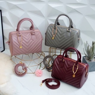 👛 รุ่น KEEP leather Pillow bag ( V shape) 🍭