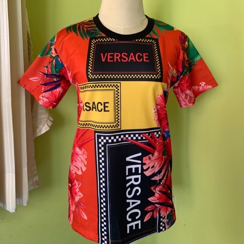 เสื้อยืดแฟชั่นVesaceสุดหรูมือ1