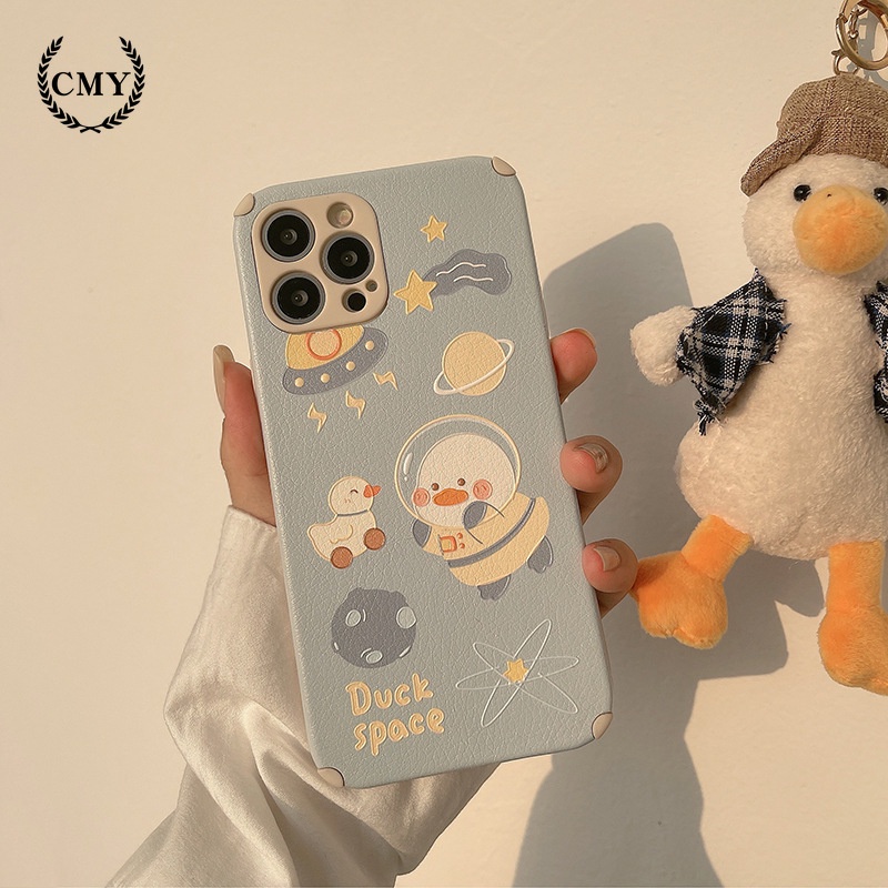 เคสโทรศัพท์ แบบซิลิโคนหนังแกะ ลายเป็ดอวกาศ สำหรับ iPhone 11 Pro Max X Xr Xs Max 7 8 Plus Se 2020 12 Pro Max 12 Mini