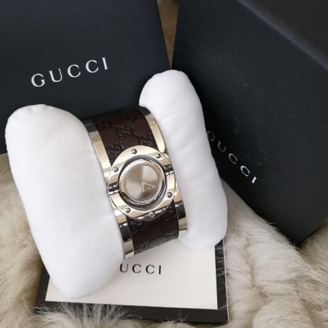 Gucci​ Twirl​ Watch​ Guccissima​ and​ bee leather​  YA112441