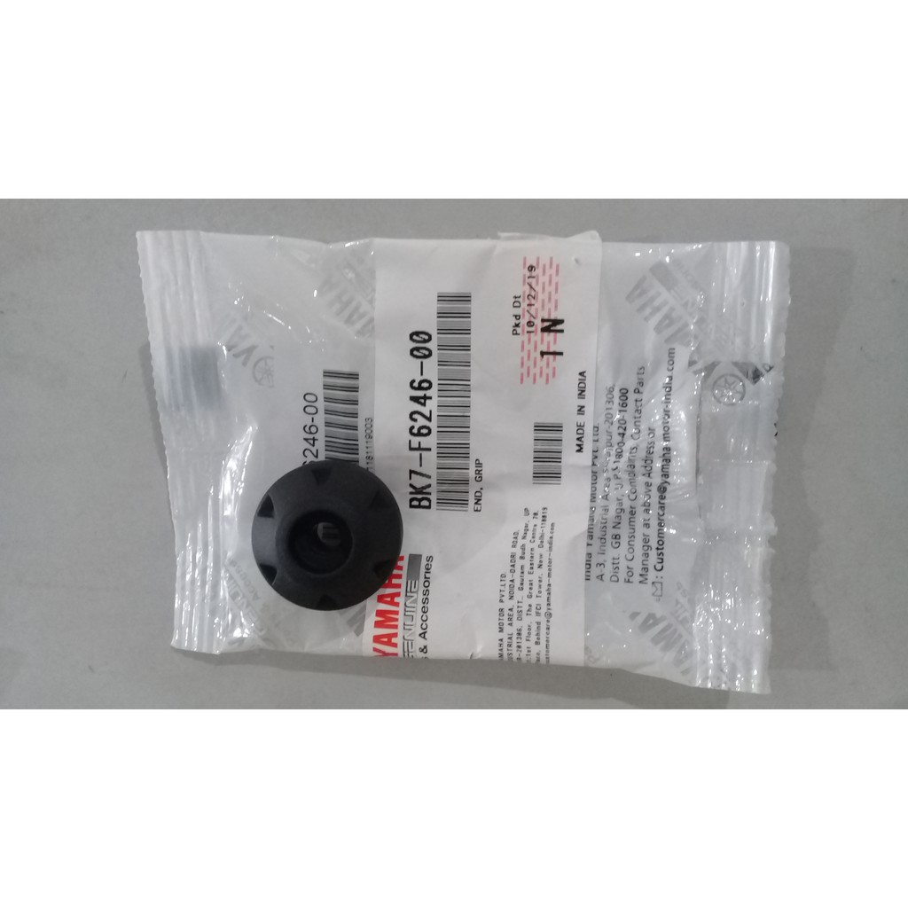 END GRIP/HANDLEBAR BAR/ORIGINAL YAMAHA R15 V3, XSR, VIXION R/ END GRIP BK7-F6246-00