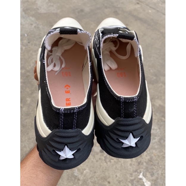 มาใหม่ลาสุด รองเท้าผ้าใบคอนเวีร์ต{CONVERSRUN STAR HIKE low } มี ไซส์ 36ถึง44 รองเท้าแท้100%(หรีกล่อง)