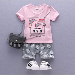 ชุดเด็กน่ารัก เสื้อแขนสั้น ลาย nyn สีชมพู พร้อมกางเกงสีเทา