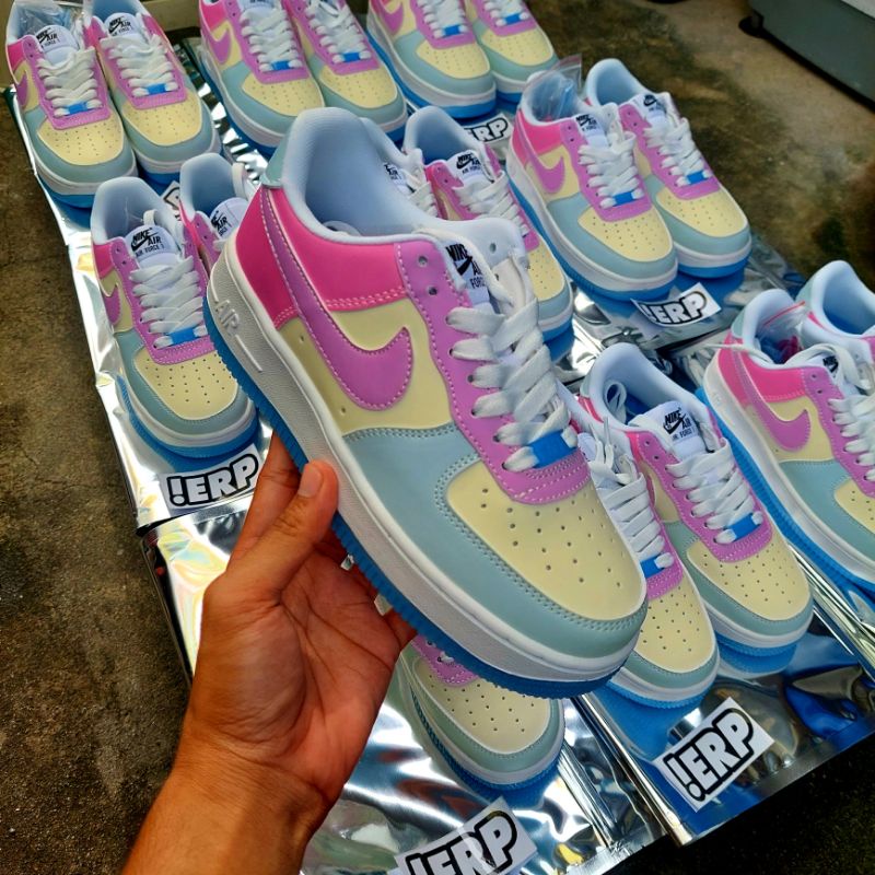 new color changing nikes