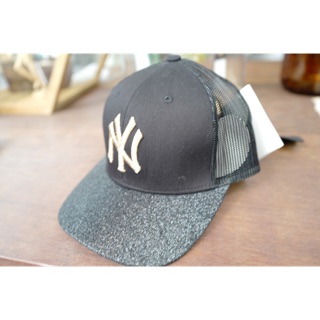 หมวก MLB ทีม New york yankees ของใหม่ป้ายห้อย จากเกาหลี พร้อมถุงกระดาษ