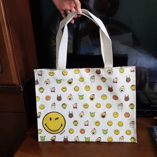 Smiley face tote bag กระเป๋ายิ้ม กระเป๋าหน้ายิ้ม กระเป๋าใส่โน๊ตบุ๊ค