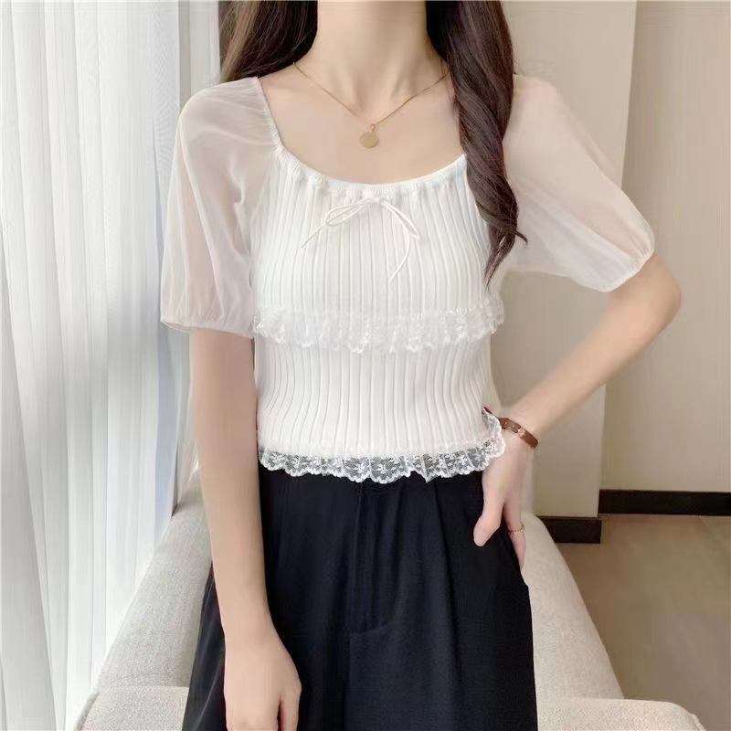 สินค้าพร้อมส่ง เสื้อยืดเอวลอยสีพื้นแต่งลูกไม้แขนผ้าชีฟองแต่งโบว์เรียบหรูสำหรับผู้หญิงDMN32