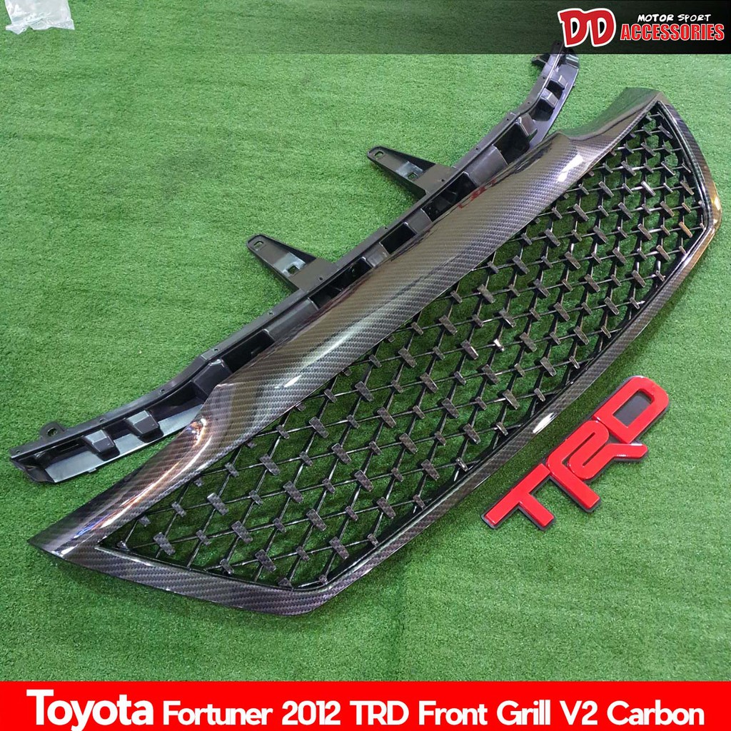 กระจังหน้า toyota fortuner 2012 2014 TRD V2 สี carbon