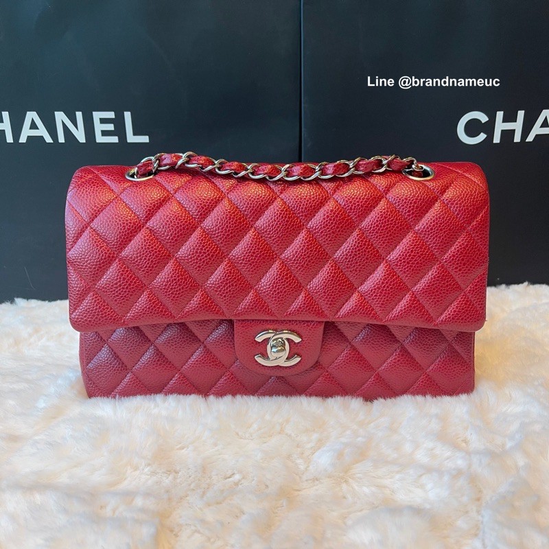 Chanel classic 10” pearly red caviar holo 20