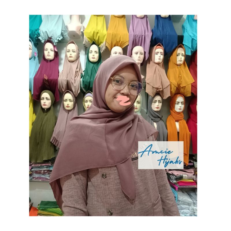 Bella square 1 เบลล่า