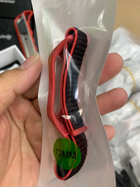 สายสปอร์ตของmi3/mi4เป็นสายผ้าไนล่อนสีสันสวยสดใสเหมาะกับทุกเพศทุกวัย - รูปที่ 7