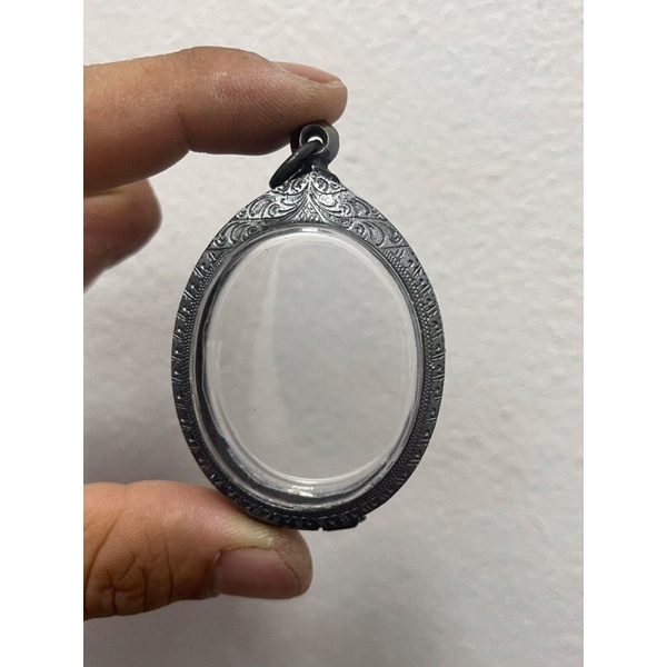 ตลับเงินเก่าใส่เหรียญรูปทรงไข่ใหญ่ขนาดตลับ3.4x4.4cm