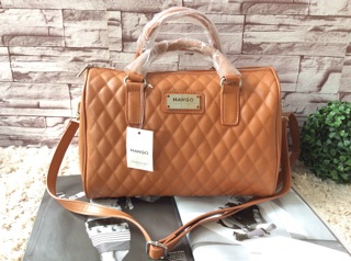 กระเป๋าสะพาย MANGO QUILTED BOWLING BAG