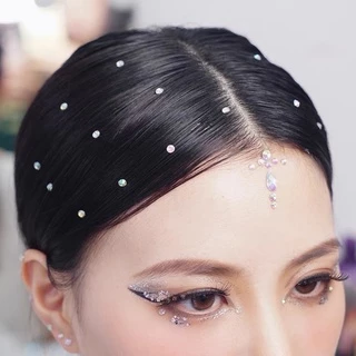 เพชรติดหน้า เพชรแต่งหน้า ติดผม มีกาวในตัว สติ๊กเกอร์ติดหน้า แต่งหน้าเจ้าสาว เพชรติดตา ไข่มุก ดาว หัวใจ ผีเสื้อ