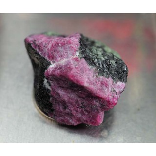 พลอยทับทิมซอยไซต์ (Ruby in Zoisite ) 92.85 กะรัต (RU0204)