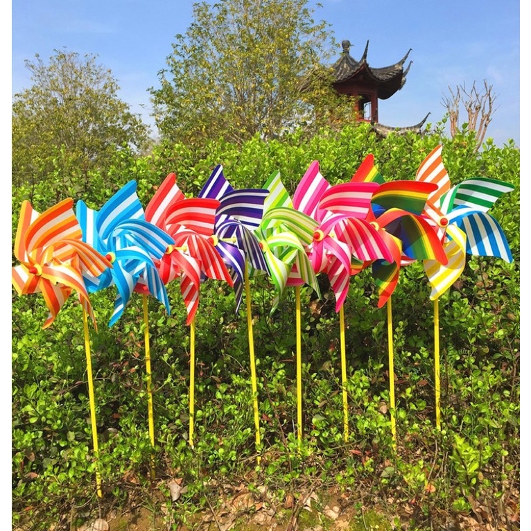 กังหันลม ขนาดใหญ่ ลายทางเก๋ๆ ทำจากพลาสติก PVC ก้านแข็งแรงทนทาน ขนาด 30 cm. - รูปที่ 3