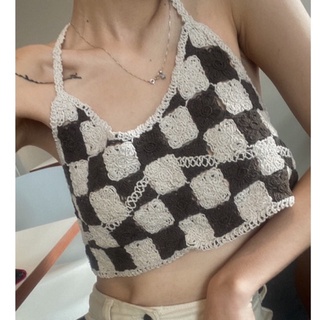 PACHY | Checkered crop 🏁 เสื้อครอปไหมพรมถัก สายเดี่ยวลายตารางหมากรุก