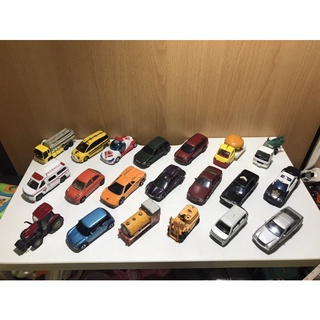 8.รถเหล็กโทมิก้า Tomica Hotwheel ของแท้ มือสอง มีรอยฉลอก