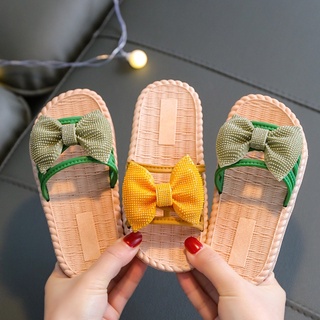 รองเท้าแตะเด็กผู้หญิงแบบสวม รุ่นติดโบว์น่ารัก รองเท้าแฟชั่นเด็ก พื้นนุ่ม เบา ใส่สบาย วัสดุ PVC (พร้อมส่งในไทย)