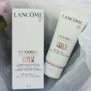 🗻🗻Lancome UV Expert Youth Shield Tone Up Milk SPF50+ PA++++ 

ขนาด 30ml.

โทนอัพเนื้อน้ำนม สูตรบางเบาเป็นพิเศษ