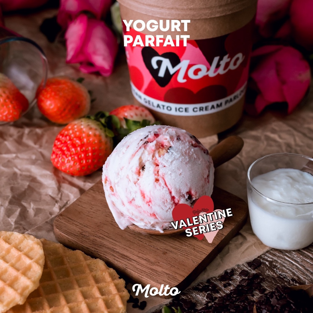 Yogurt Parfait (ไอศกรีม โยเกิร์ตสตรอว์เบอร์รี1 ถ้วย 16 oz.) - Molto premium Gelato