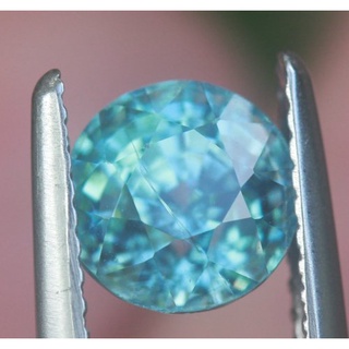 พลอยเพทาย(Blue Zircon) นน2.62กะรัต