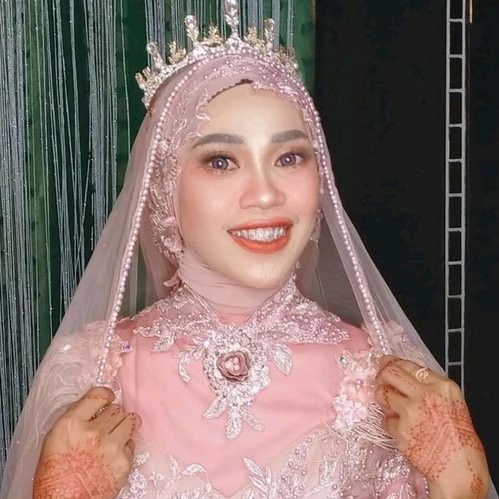 Slayer Veilเจ้าสาวMantenงานแต่งงานแฟชั่นอุปกรณ์เสริมชุดมุสลิมสําเร็จการศึกษาHijab akad manten Veilผู้หญิงMother-in-Lawหมั้นส่งเลื่อมธรรมดาลูกปัดมุกใหม่คุณภาพพรีเมี่ยมสวยเมื่อเพิ่มด้วยเข็มกลัด