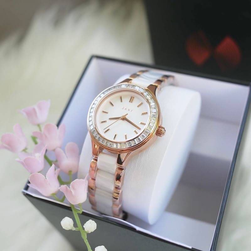 พร้อมส่ง นาฬิกาข้อมือผู้หญิง DKNY สายเซรามิคสีขาว ขอบสีโรสโกลด์ NY2496